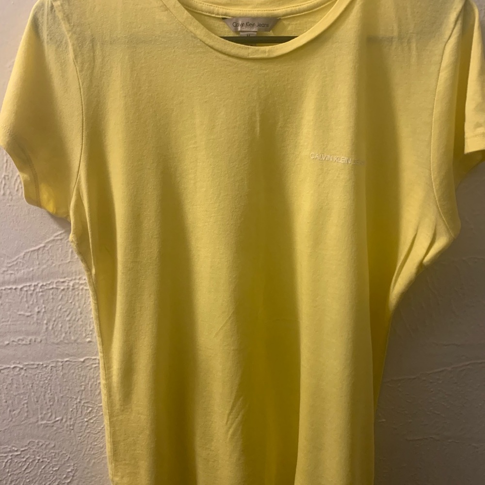 Calvin Klein Tee Shirt